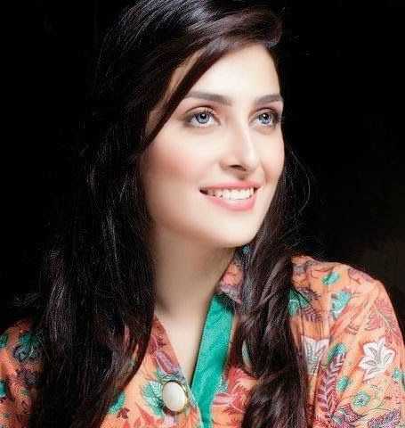 Ayeza Khan